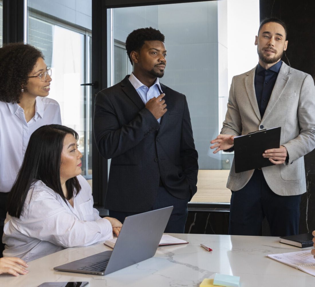 pessoas-que-participam-evento-de-negocios